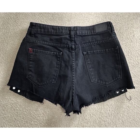 BDG Urban Outfitters High Rise Dree Cheeky Black Distressed Short Sz 29 Studs - Picture 5 of 6